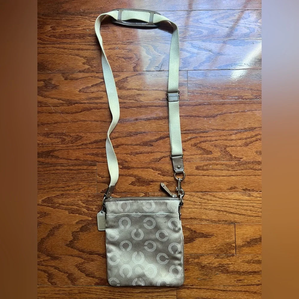 Coach Madison Optical Art Swingpack Crossbody Bag - Picture 4 of 6
